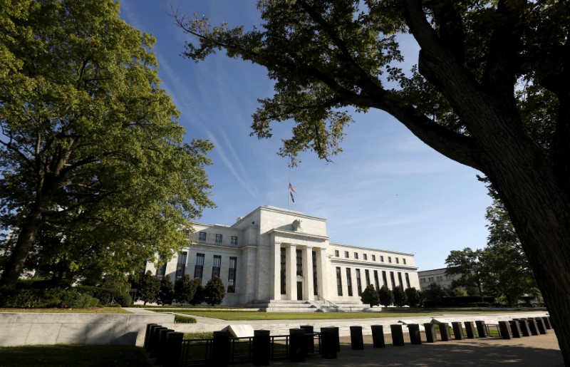 © Reuters. Bostic, de la Fed, dice que tres alzas de las tasas de interés en 2018 podrían ser demasiadas