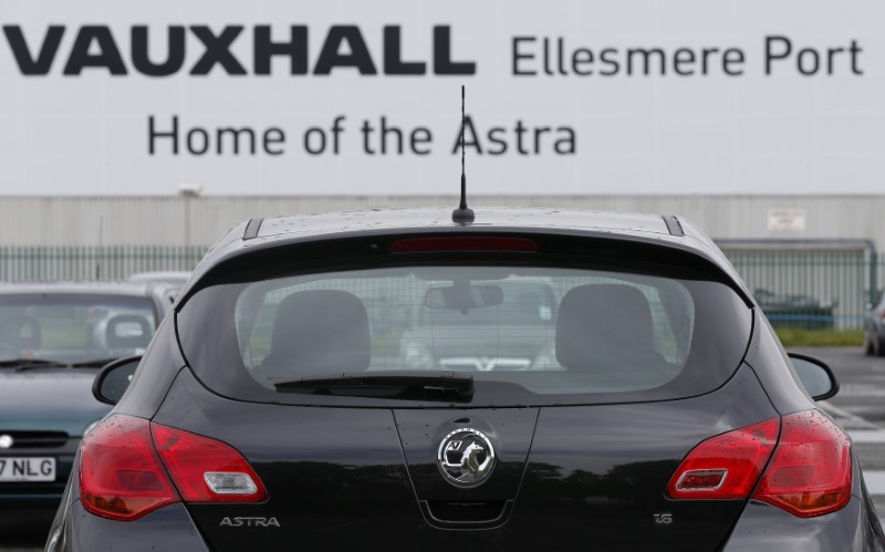 © Reuters. File photo of Vauxhall vehicles standing in the car park outside the Vauxhall Motors plant, in Ellesmere Port