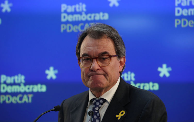 © Reuters. Former Catalan president Artur Mas attends a news conference to resigns as PDeCat party president in Barcelona