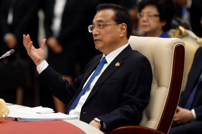 © Reuters. Chinese Premier Li Keqiang chairs the second Mekong-Lancang Cooperation leaders meeting, under the theme "Our River of Peace and Sustainable Development", in Phnom Penh
