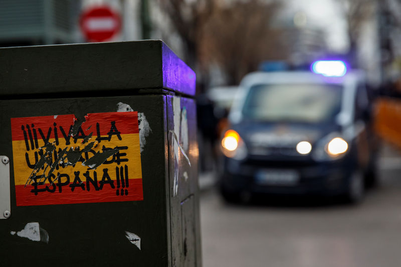 © Reuters. A police van arrives at court carrying the leaders of two Catalan pro-independence organisations - Jordi Sanchez and Jordi Cuixart - and former Catalan regional government member Joaquin Forn for a hearing before a Supreme Court judge in Madrid