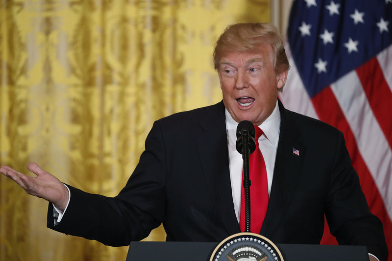 © Reuters. U.S. President Trump holds joint news conference with Norwegian Prime Minister Solberg at the White House in Washington