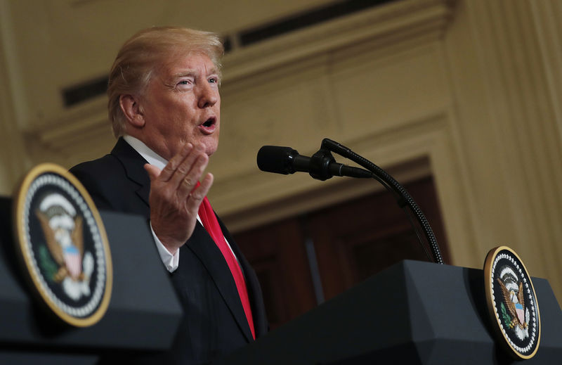 © Reuters. U.S. President Trump holds joint news conference with Norwegian Prime Minister Solberg at the White House in Washington