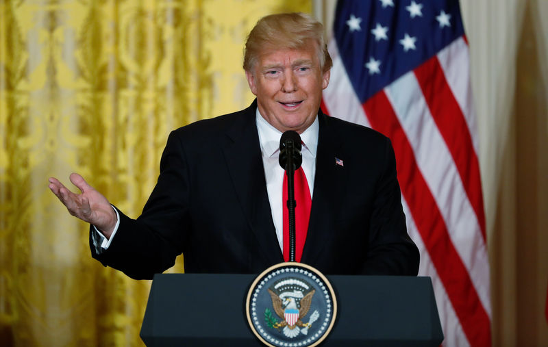 © Reuters. U.S. President Trump holds joint news conference with Norwegian Prime Minister Solberg at the White House in Washington