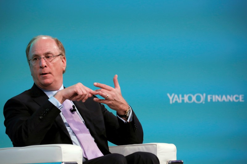 © Reuters. FILE PHOTO - Larry Fink, Chief Executive Officer of BlackRock, takes part in the Yahoo Finance All Markets Summit in New York