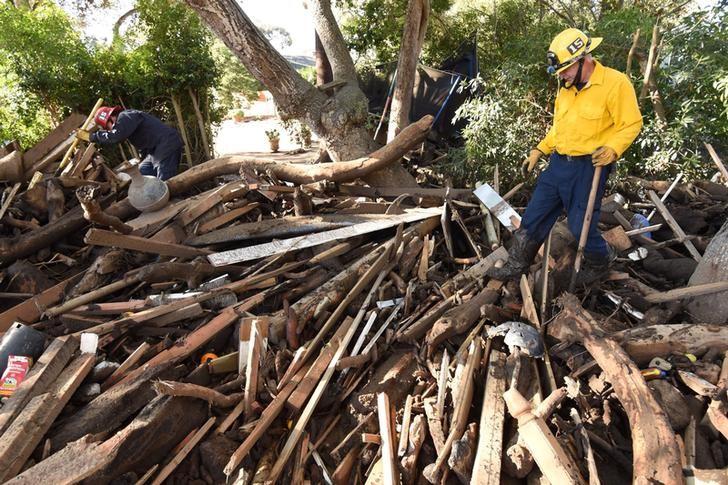 © Reuters. La cifra de muertos por los aludes en California sube a 20 personas