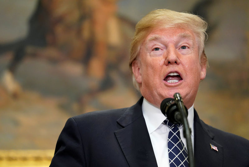 © Reuters. U.S. President Donald Trump speaks before signing a proclamation to honor Martin Luther King Jr. day in the Roosevelt Room of the White House in Washington