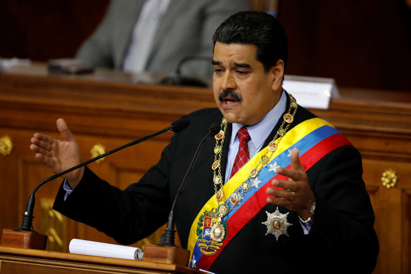 © Reuters. Venezuela's President Maduro speaks during a special session of the National Constituent Assembly in Caracas