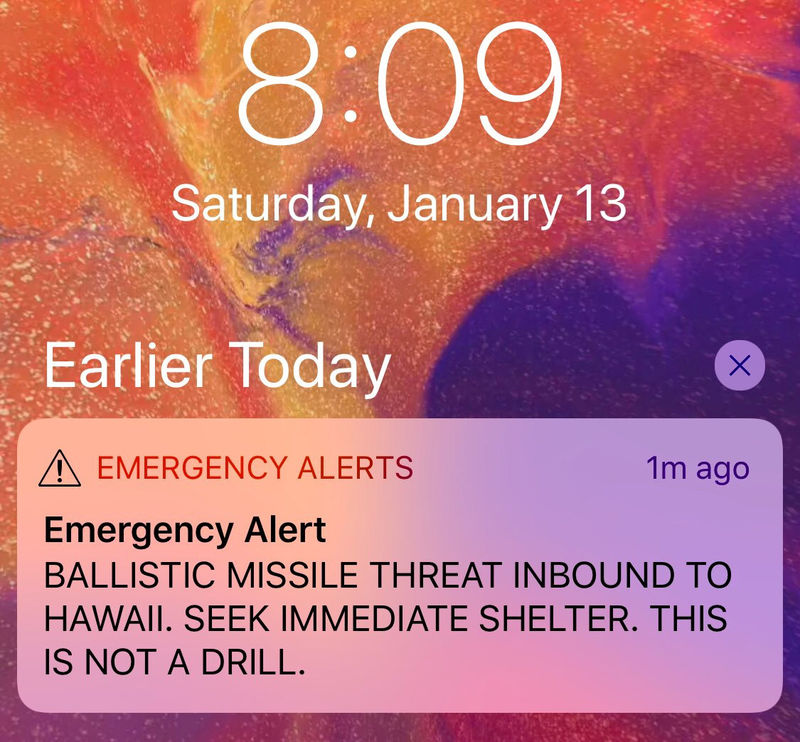 © Reuters. A screen capture from a Twitter account showing a missile warning for Hawaii