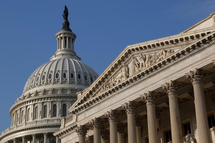 © Reuters. FILE PHOTO: The U.S. Capitol Dome building in Washington