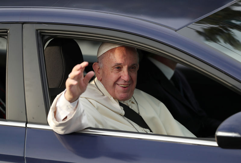 © Reuters. Papa Francisco chega a Santiago, no Chile