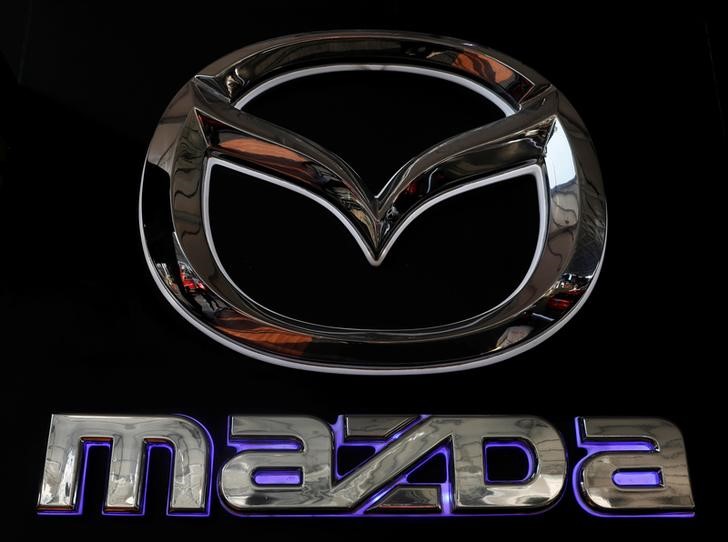© Reuters. FILE PHOTO: A Mazda Motor Corp. logo is pictured at the International Auto Show in Mexico City
