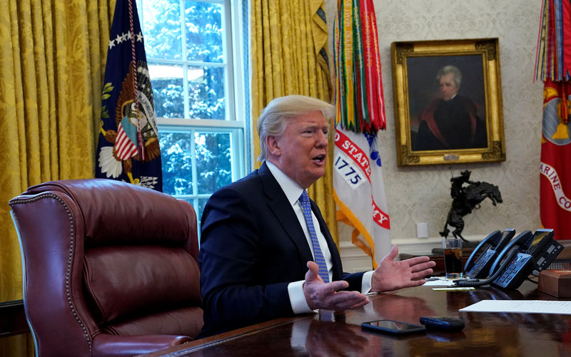 © Reuters. U.S. President Donald Trump speaks during an interview with Reuters in Washington