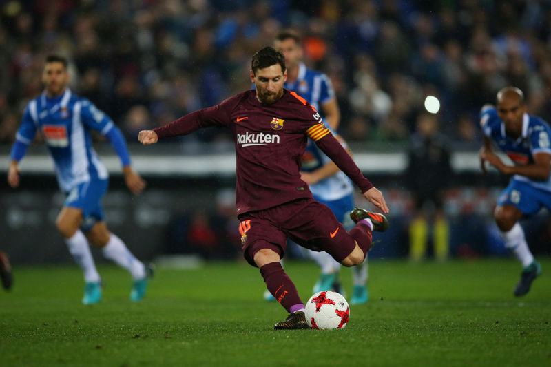 © Reuters. El Espanyol corta la racha del Barça derrotándolo en la Copa