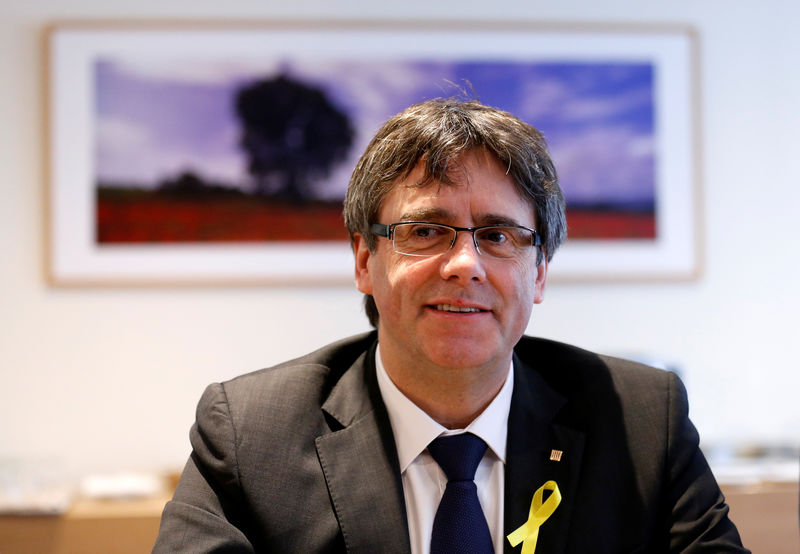 © Reuters. Líder deposto da Catalunha, Carles Puigdemont, durante reunião do partido Juntos pela Catalunha, em Bruxelas