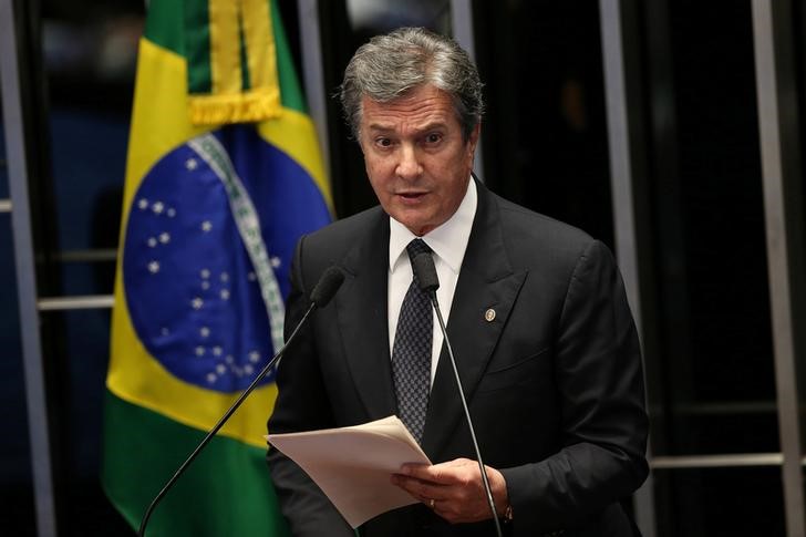 © Reuters. Senador Fernando Collor discursa da tribuna do Senado