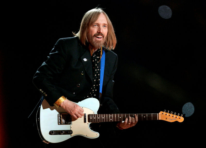 © Reuters. TOM PETTY DÉCÉDÉ D'UNE OVERDOSE ACCIDENTELLE DE MÉDICAMENTS