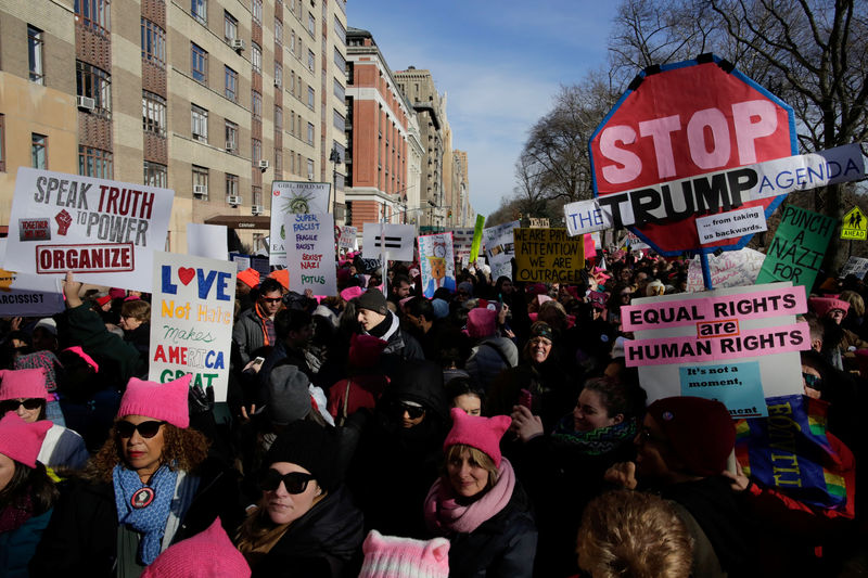 © Reuters. TRUMP, CIBLE DE LA DEUXIÈME MARCHE DES FEMMES AUX ÉTATS-UNIS