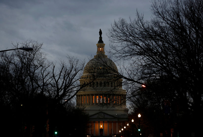 © Reuters. Здание Капитолия в Вашингтоне