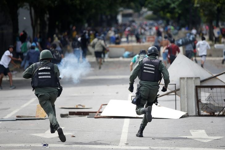 © Reuters. La Unión Europea confirma nuevas sanciones a siete responsables venezolanos