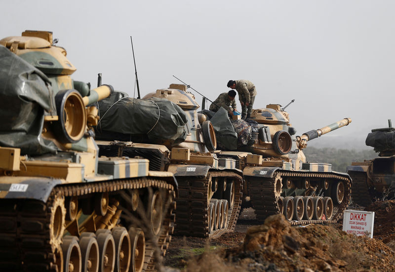 © Reuters. أمريكا تأمل في العمل مع تركيا لإقامة "منطقة أمنية" في سوريا