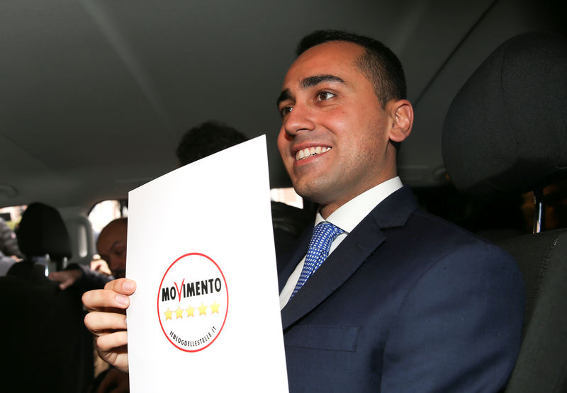 © Reuters. Voto, Di Maio: programma energia discusso anche con Eni ed Enel