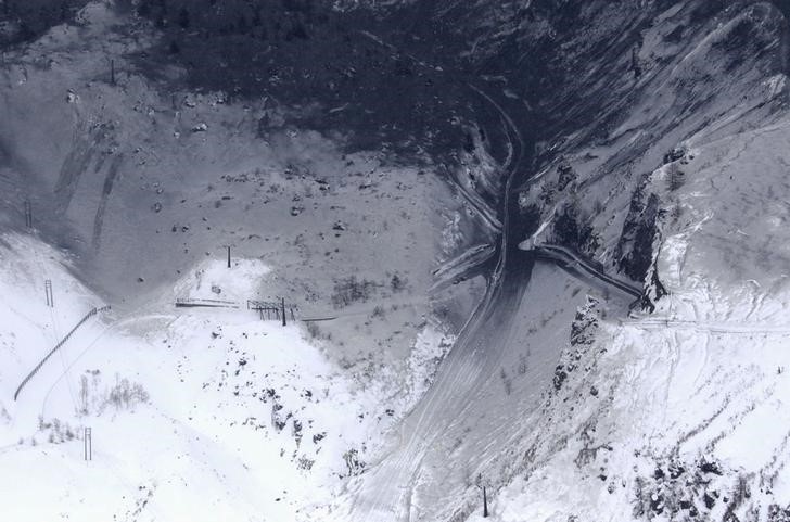 © Reuters. Pista de esqui danificada por erupção vulcânica no Japão