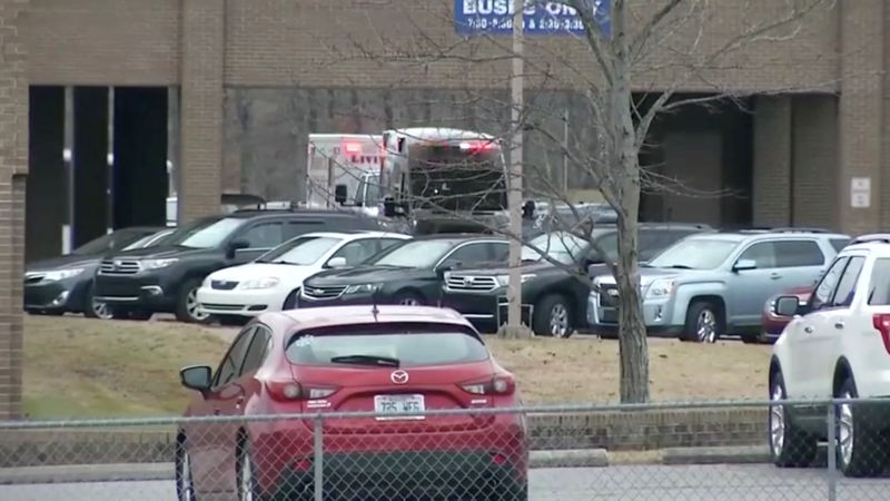 © Reuters. The scene of shooting in Marshall County High School is seen in Benton, Kentucky