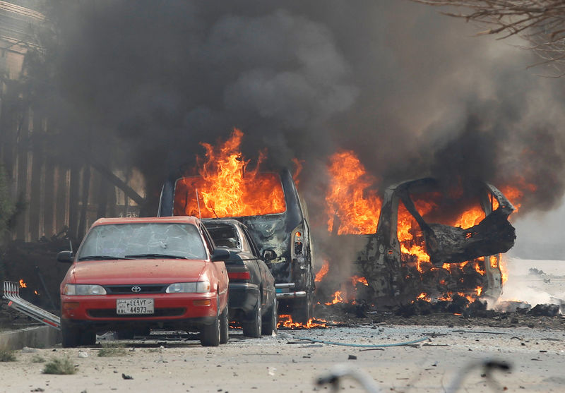 © Reuters. Homens armados atacam escritório da ONG Save The Children em Jalalabad, no Afeganistão