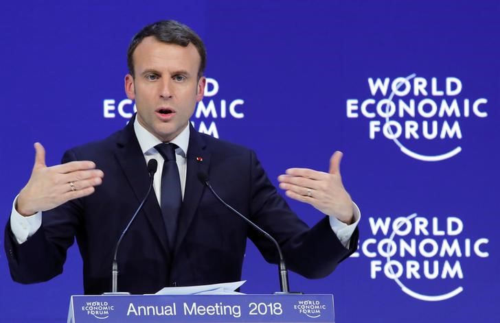 © Reuters. Macron faz discurso em Davos