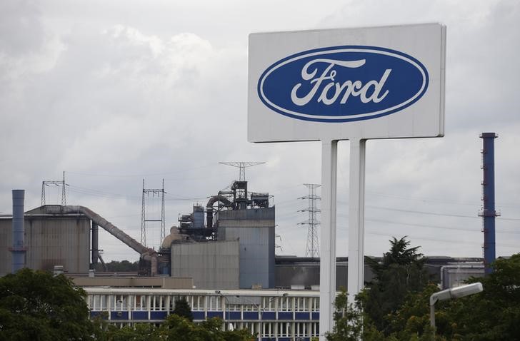 © Reuters. Ford dice que el coste de insumos golpea a sus resultados y prevé más problemas