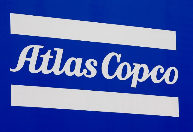 © Reuters. FILE PHOTO: A Atlas Copco company logo is pictured at the "Bauma" Trade Fair for Construction, Building Material and Mining Machines and Construction Vehicles and Equipment in Munich