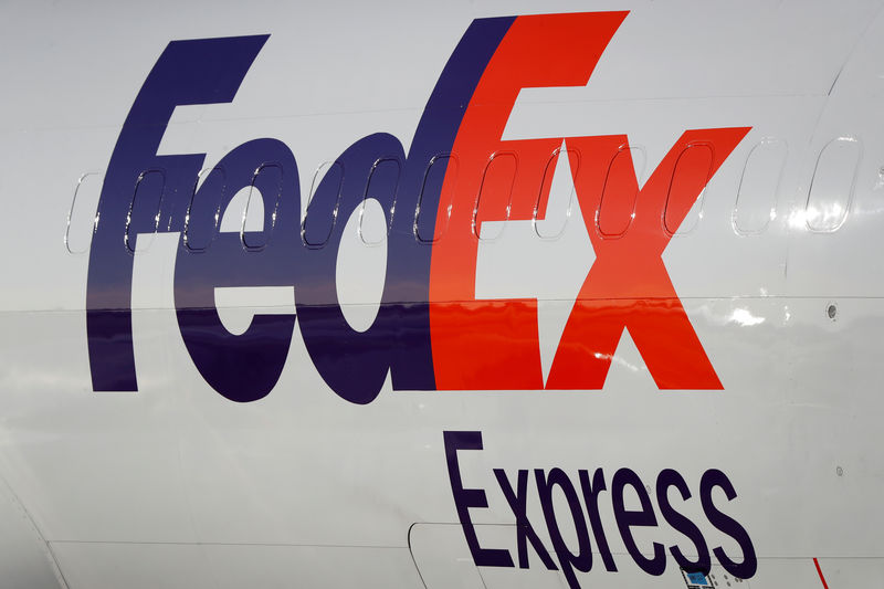 © Reuters. FILE PHOTO: FedEx Express Boeing 737-45D (BDSF) OO-TNN aircraft is seen at the Chopin International Airport in Warsaw