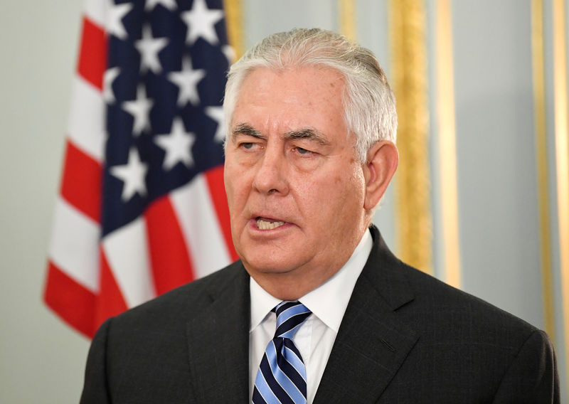 © Reuters. Tillerson concede entrevista em Londres