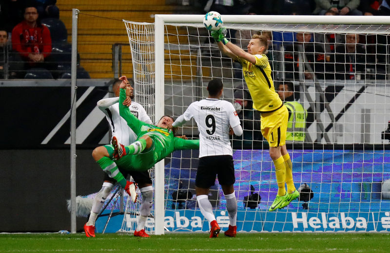 © Reuters. Bundesliga - Eintracht Frankfurt vs Borussia Moenchengladbach