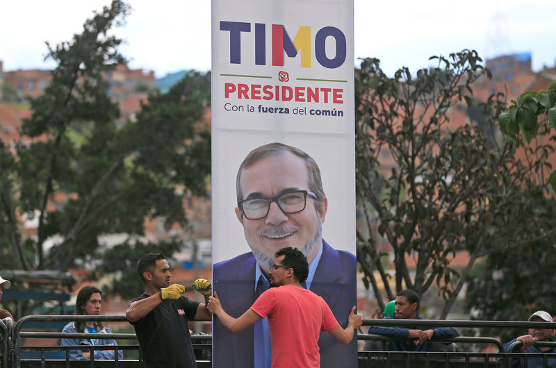 © Reuters. "Timochenko" de la FARC lanza candidatura a la presidencia de Colombia