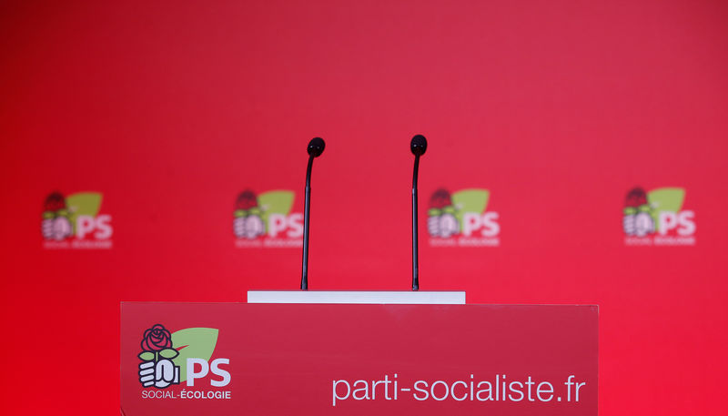 © Reuters. QUATRE CANDIDATURES VALIDÉES POUR LA TÊTE DU PS