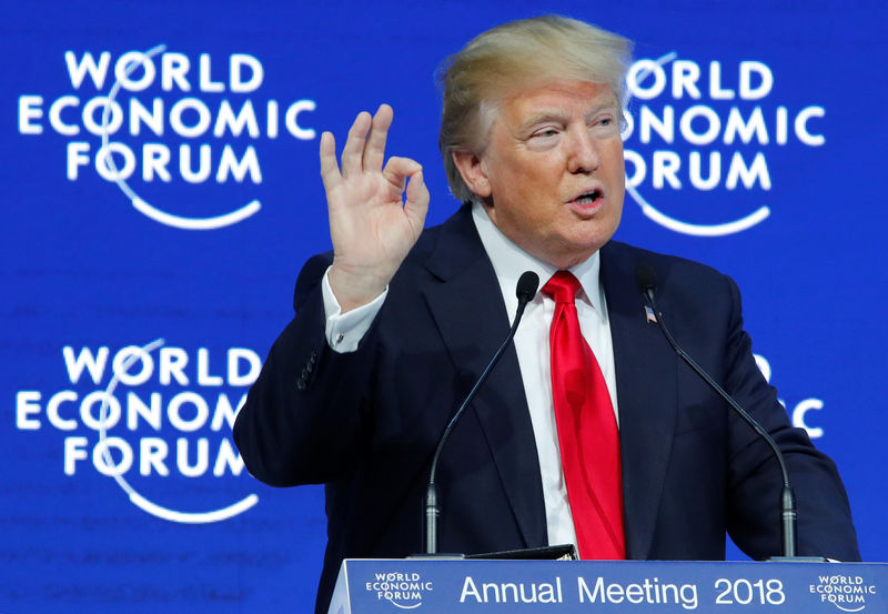 © Reuters. U.S. President Donald Trump delivers a speech during the World Economic Forum (WEF) annual meeting in Davos