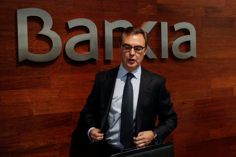 © Reuters. El beneficio de Bankia cae un 37% en 2017 tras los saneamientos por la compra de BMN