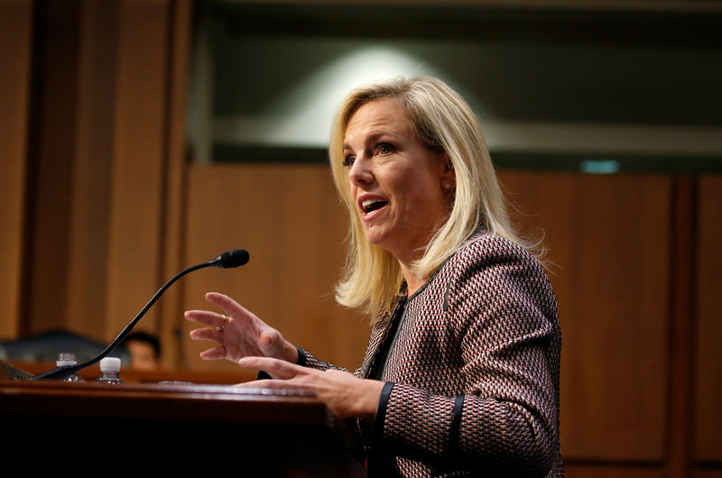 © Reuters. U.S. Secretary of Homeland Security Kirstjen Nielsen testifies to the Senate Judiciary Committee in Washington