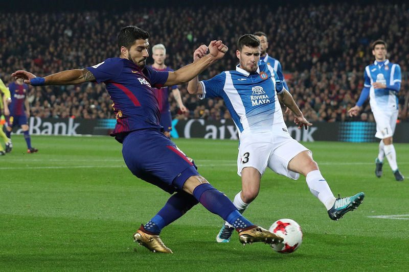 © Reuters. El Barça se vuelve a encontrar con el Espanyol tras una tensa eliminatoria de Copa