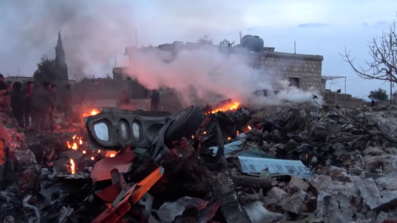 © Reuters. Los rebeldes sirios derriban un avión militar ruso y matan al piloto