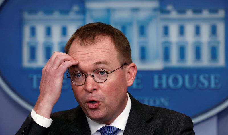 © Reuters. FILE PHOTO: White House budget director Mick Mulvaney holds a press briefing at the White House in Washington