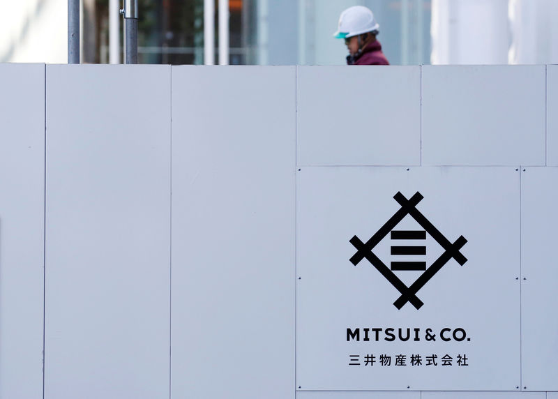 © Reuters. Logo of Japanese trading company Mitsui & Co. is seen in Tokyo
