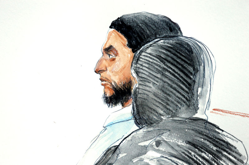 © Reuters. Ilustração mostra Salah Abdeslam, principal suspeito vivo dos ataques do Estado Islâmico de 2015 em Paris, durante julgamento em Bruxelas, na Bélgica