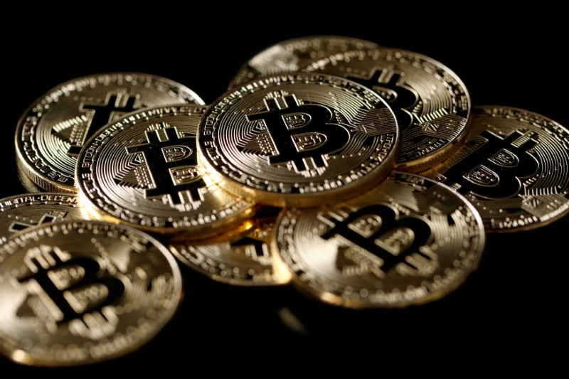 © Reuters. Imagem ilustrativa de moedas de Bitcoin