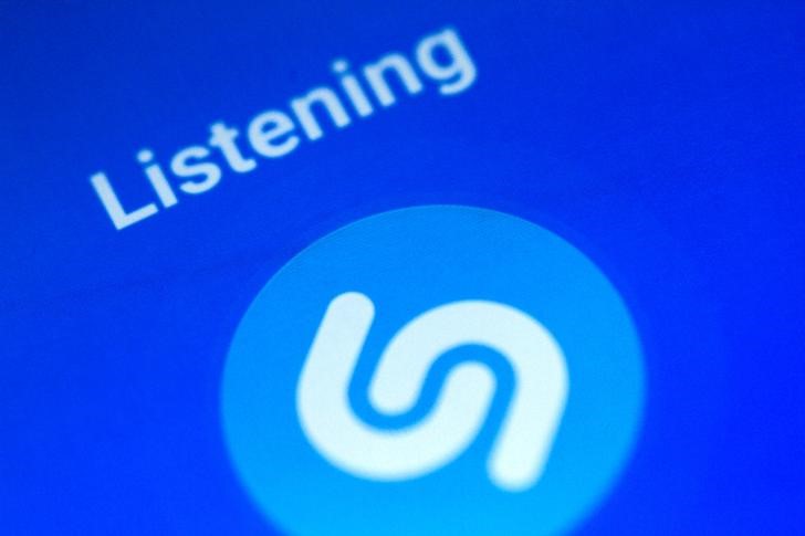 © Reuters. Aplicativo Shazam em tela de celular