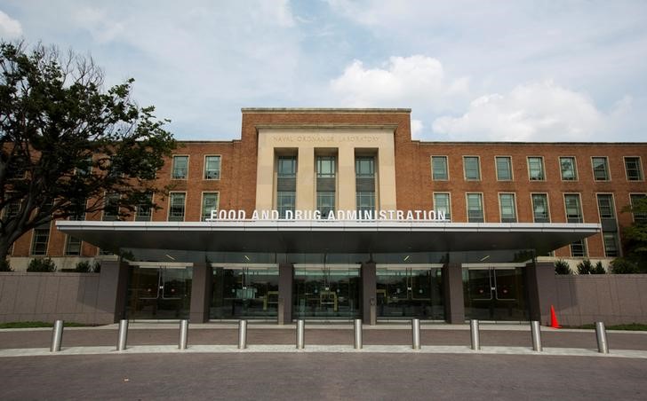 © Reuters. FILE PHOTO:  A view shows the U.S. Food and Drug Administration headquarters in Silver Spring