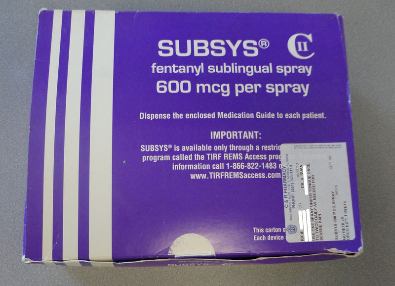 © Reuters. FILE PHOTO: A box of the Fentanyl-based drug Subsys, appears in an undated photograph provided by the U.S. Attorney's Office for the Southern District of Alabama