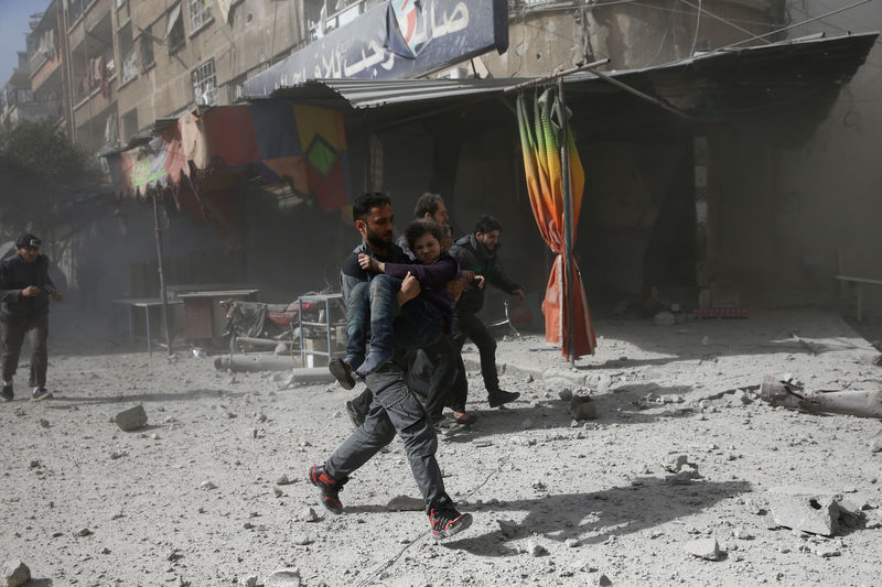 © Reuters. Francia pide la apertura de corredores humanitarios en Siria